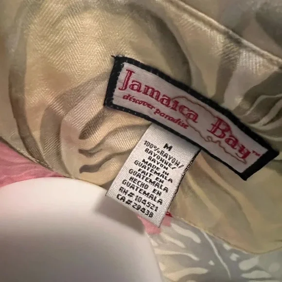 NWT Jamaica Bay floral women’s vest - Picture 2 of 4